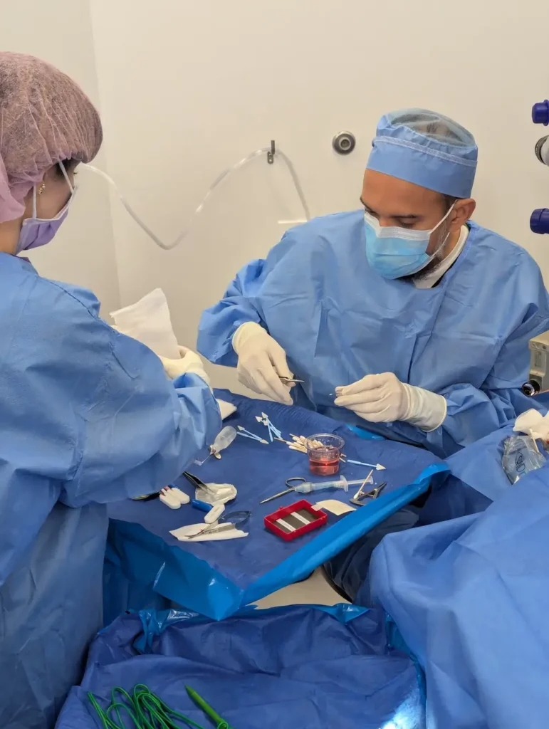 Dr.Saad performing an Encelto Procedure