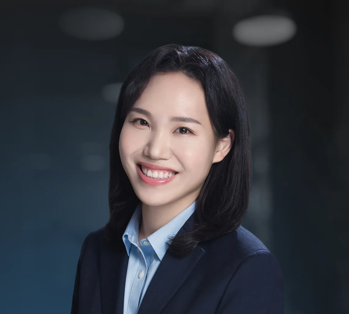 Dr. Ji Hyae Lee, MD – Refractive Surgeon Chicago